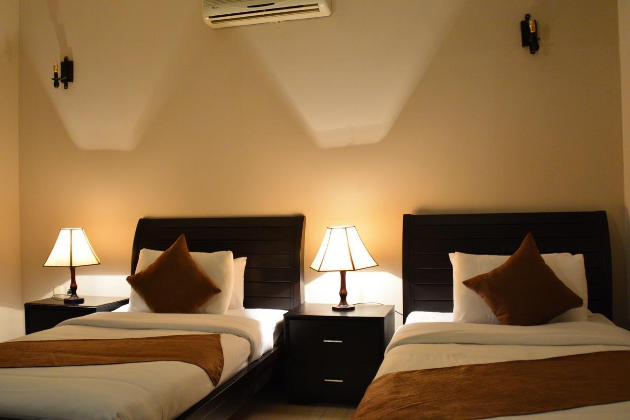 Lilium Hotel Safut Buitenkant foto