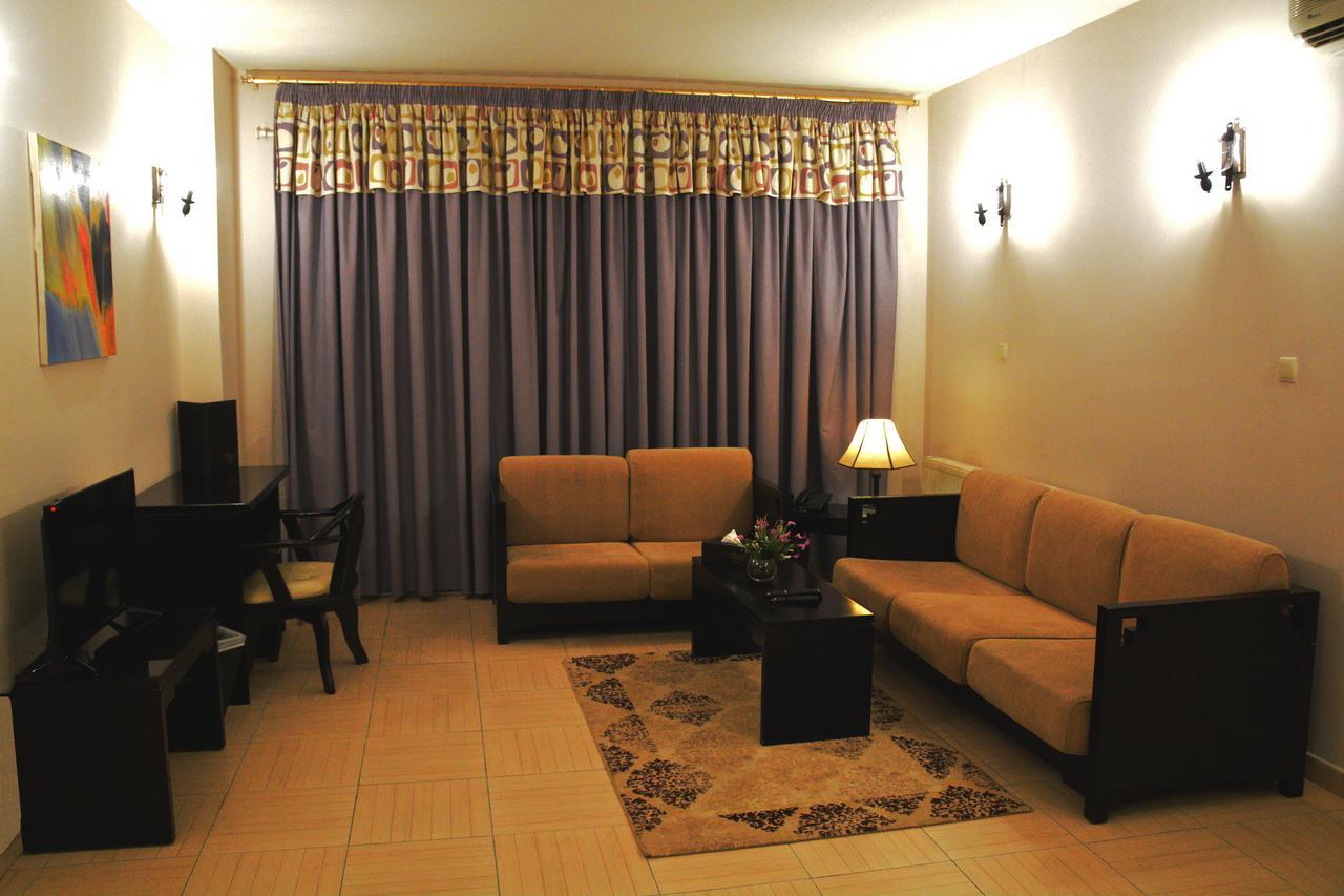 Lilium Hotel Safut Buitenkant foto